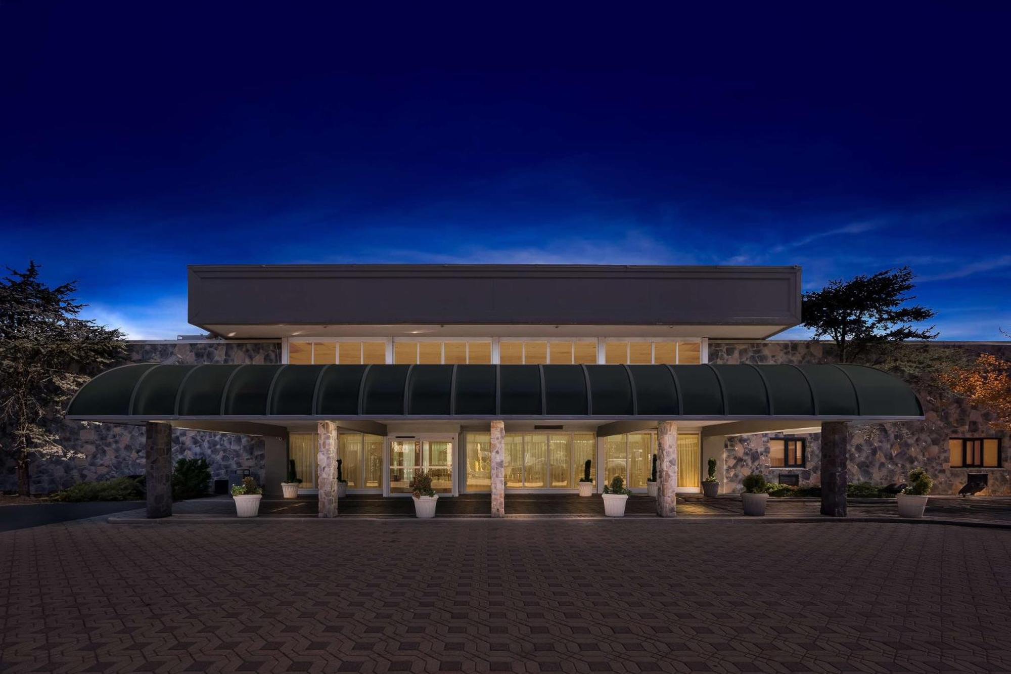 Brandywine Valley Inn Surestay Plus By Best Western Wilmington Extérieur photo