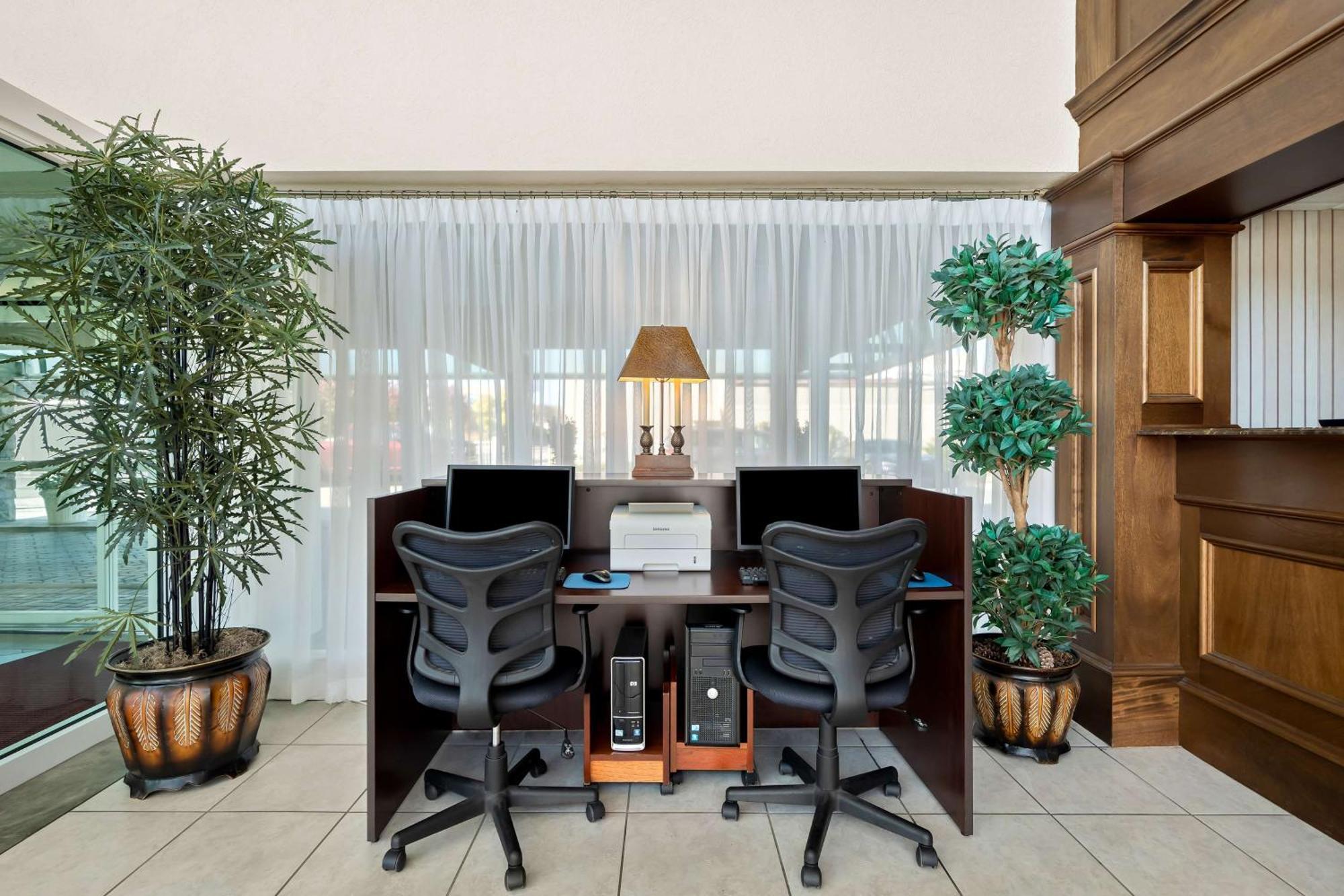 Brandywine Valley Inn Surestay Plus By Best Western Wilmington Extérieur photo